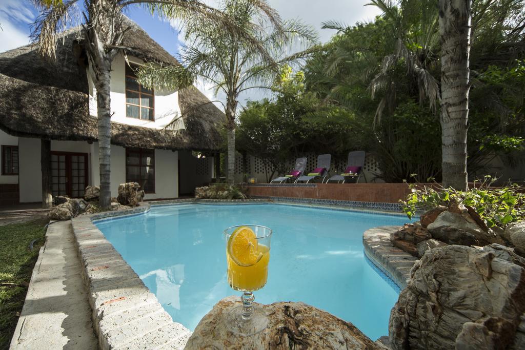 Out Of Africa Guesthouse Otjiwarongo Exterior foto