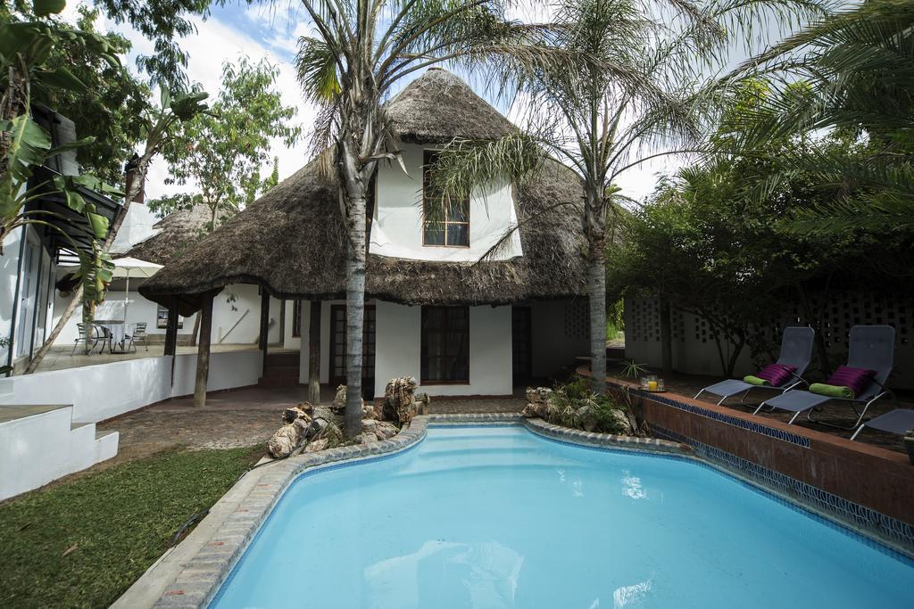 Out Of Africa Guesthouse Otjiwarongo Exterior foto