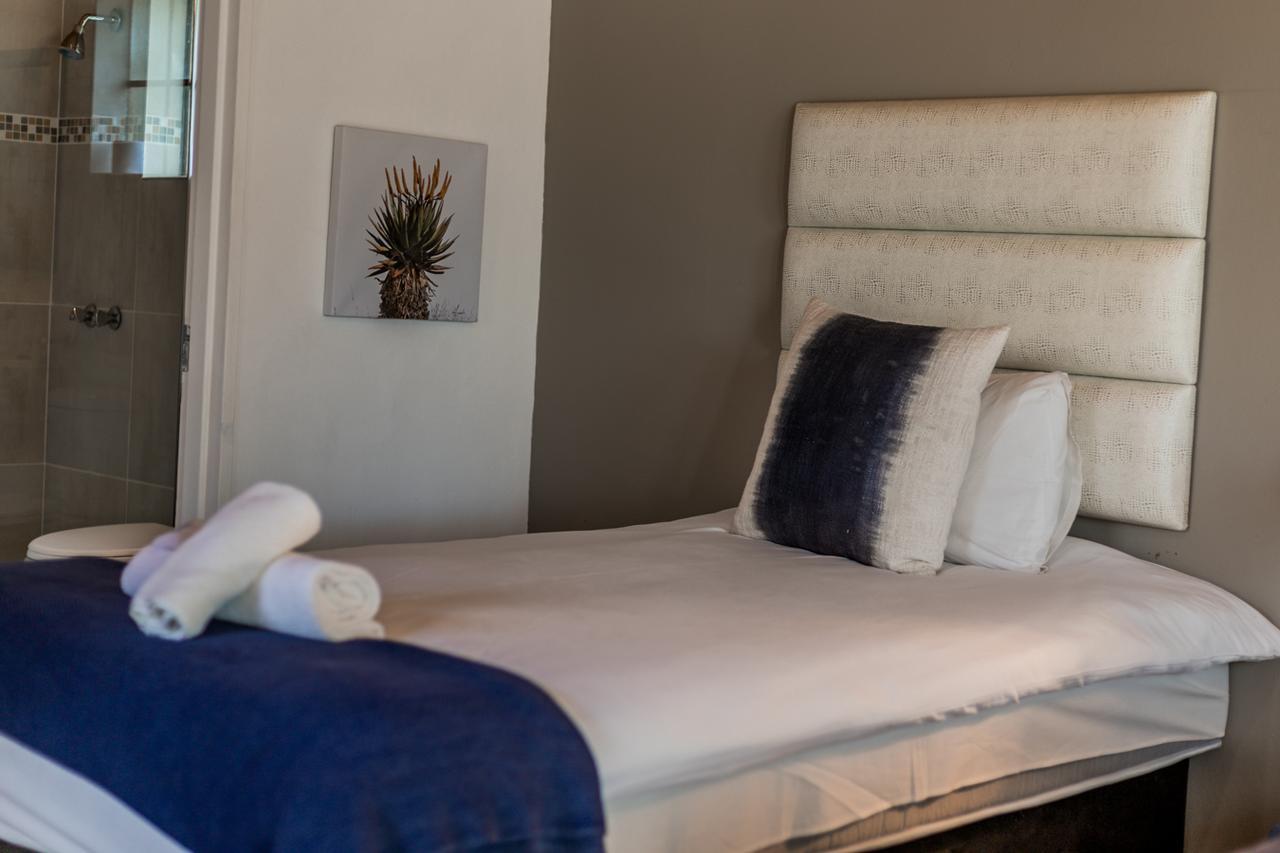 Out Of Africa Guesthouse Otjiwarongo Exterior foto